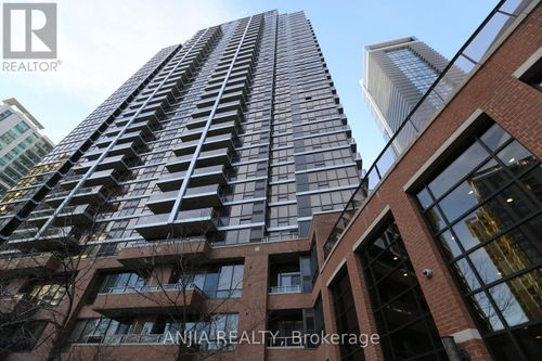 33 Sheppard Ave E, North York, ON, M2N7K1 | Card Image