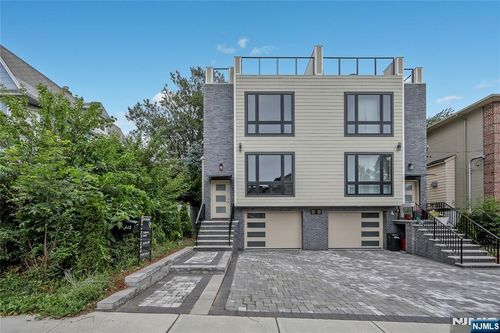 283 Grant Ave, Cliffside Park, NJ, 07010-2503 | Card Image