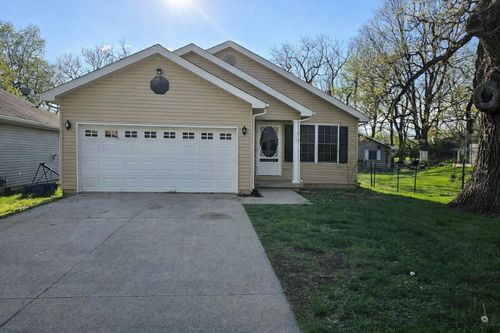 1133 Justine Dr, Kankakee, IL, 60901-5817 | Card Image
