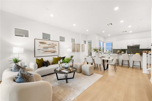 779 Benchmark, Irvine, CA, 92618 | Card Image