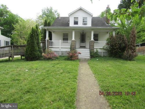 4907 Fox St, College Park, MD, 20740-1812 | Card Image