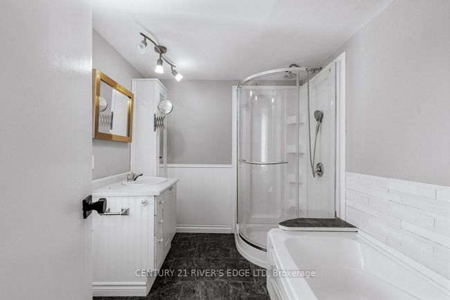 53 Main St E, House other with 3 bedrooms, 1 bathrooms and 4 parking in Athens ON | Image 25