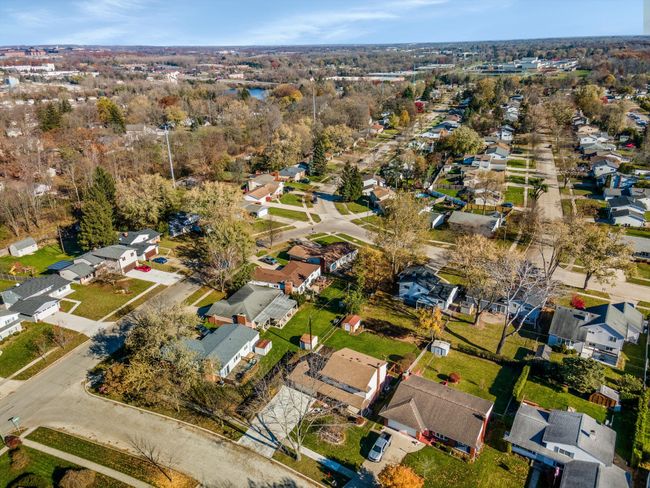 607 Ashburnham St, House other with 4 bedrooms, 2 bathrooms and null parking in Auburn Hills MI | Image 45