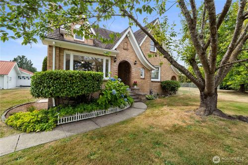 46919 244th Ave Se, Enumclaw, WA, 98022-8470 | Card Image