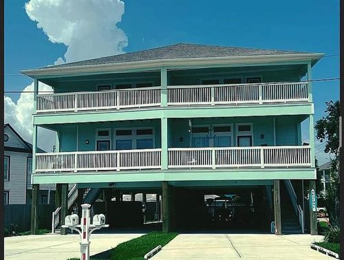 1113 San Jacinto St, La Porte, TX, 77571-6466 | Card Image