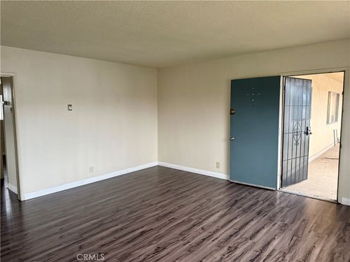 apt-9-4105 Walnut Grove Ave, Rosemead, CA, 91770-1368 | Card Image