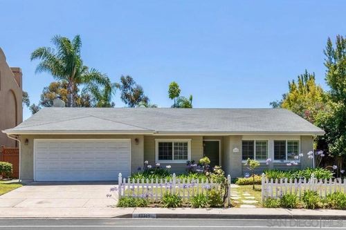 10325 Avenida Magnifica, San Diego, CA, 92131-1402 | Card Image
