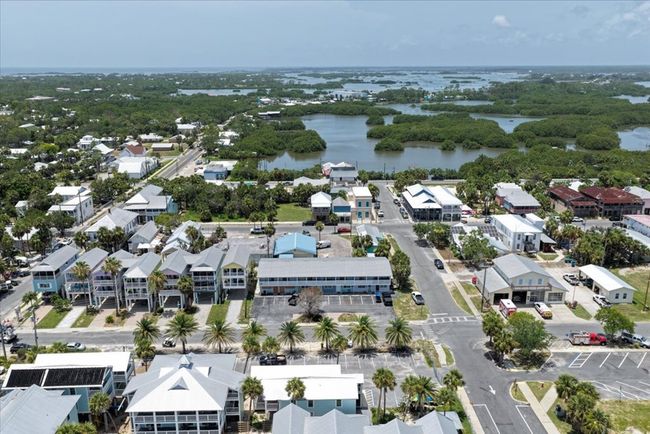 511 1 St St, Townhouse with 2 bedrooms, 2 bathrooms and null parking in CEDAR KEY FL | Image 13