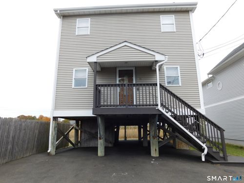 51 1st Ave, East Haven, CT, 06512-4921 | Card Image