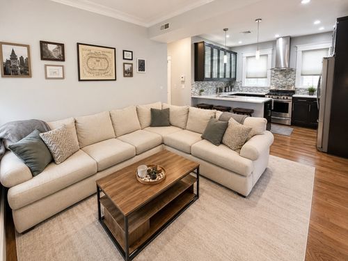 b-22 Santuit St, Boston, MA, 02124-2577 | Card Image