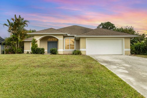 105 Paddock St, Sebastian, FL, 32958-6981 | Card Image