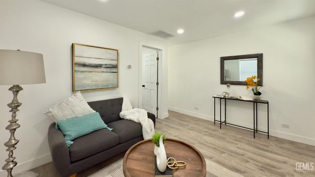 2340 Thomas St, House other with 1 bedrooms, 1 bathrooms and null parking in Los Angeles CA | Image 10