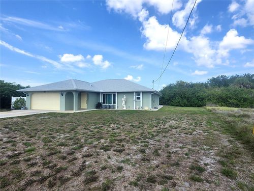 112 Antilla Rd, North Port, FL, 34287-1402 | Card Image