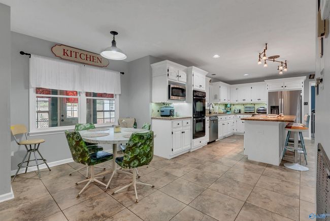216 Whitfield Dr, House other with 3 bedrooms, 3 bathrooms and null parking in Athens AL | Image 14