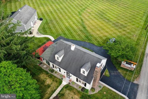 5390 Nursery Rd, DOVER, PA, 17315-2334 | Card Image
