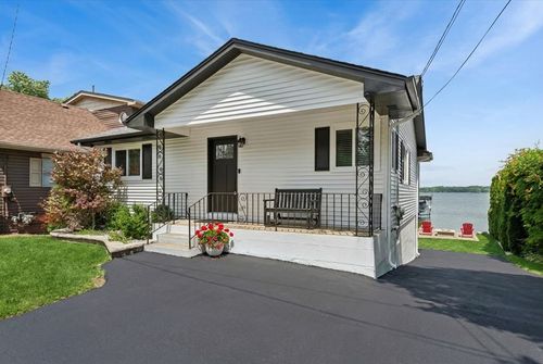 206 S Cogswell Dr, SILVER LAKE, WI, 53170-1706 | Card Image