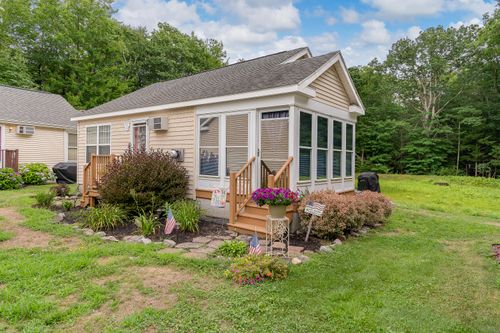 255-412 Post Road, Wells, ME, 04090 | Card Image