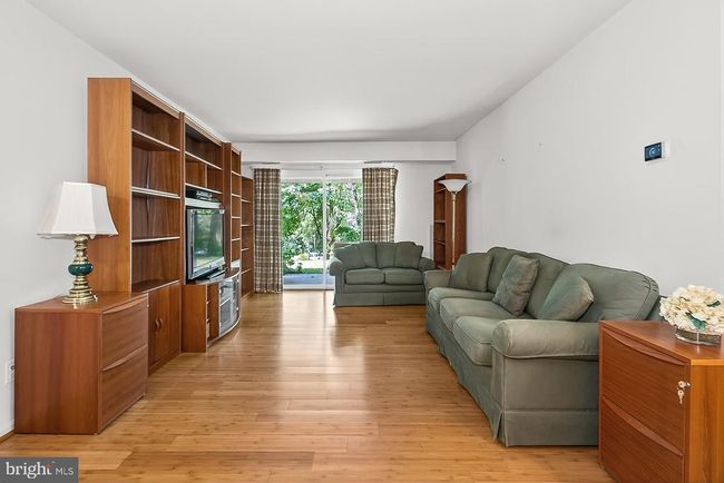 APT-102 - 5920 Cove Landing Rd, Condo with 2 bedrooms, 2 bathrooms and null parking in BURKE VA | Image 4