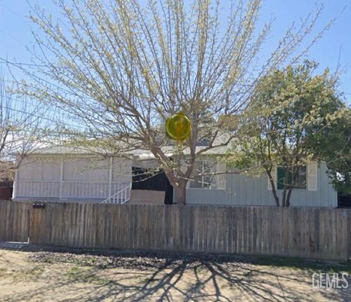 707 Buena Vista St, Taft, CA, 93268-4203 | Card Image