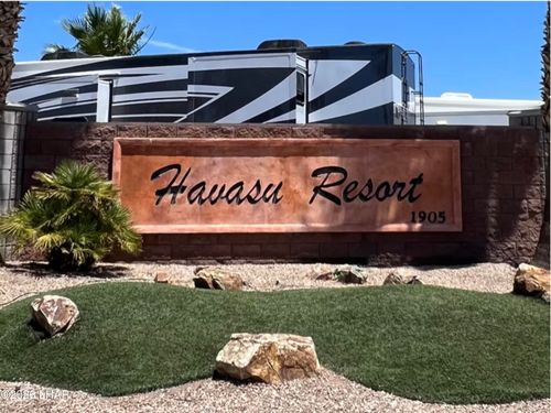 1905 Victoria Farms Rd, Lake Havasu City, AZ, 86404-8535 | Card Image