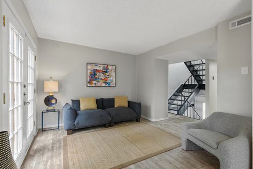 b-6405 Chimney Creek Cir, Austin, TX, 78723-3314 | Card Image