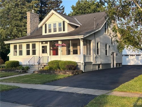 402 Kingston Rd, Utica, NY, 13502-1629 | Card Image