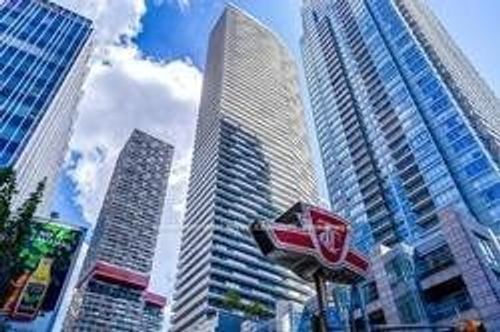2703-2221 Yonge St, Toronto, ON, M4S0B8 | Card Image