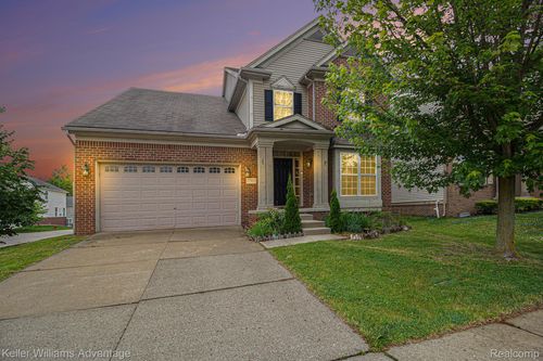 27455 Harrington Way, Novi, MI, 48374-1021 | Card Image