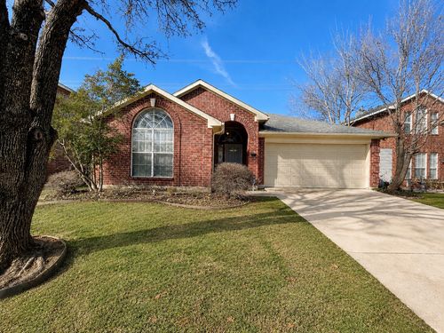 2070 Belvedere Dr, Lewisville, TX, 75067-6107 | Card Image