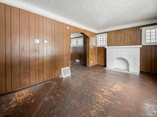 15495 Ohio St, Detroit, MI, 48238-1107 | Card Image