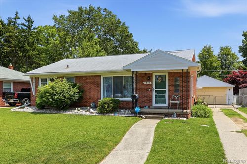 1289 Mulberry St, Mount Clemens, MI, 48043-3003 | Card Image
