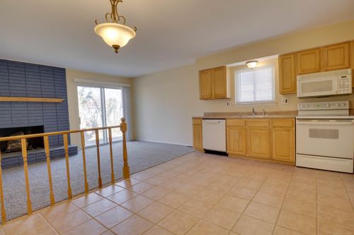 14923 Westpoint Dr, Sterling Heights, MI, 48313-3682 | Card Image