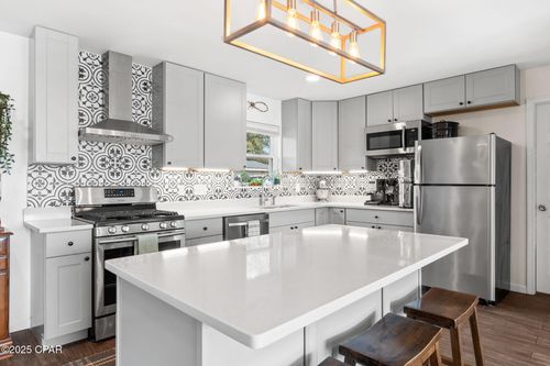 212 S Kimbrel Ave, Callaway, FL, 32404-7930 | Card Image