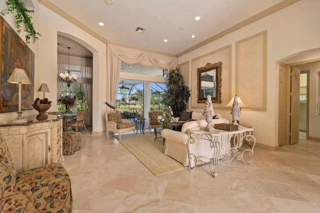 8131 Links Way, House other with 3 bedrooms, 3 bathrooms and null parking in Port St Lucie FL | Image 11