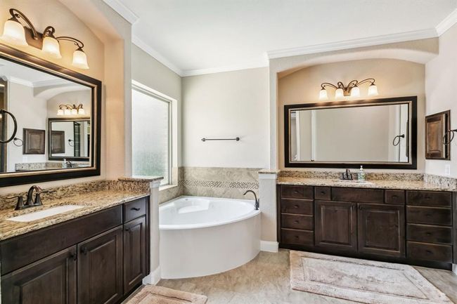 25214 Angelwood Springs Ln, House other with 5 bedrooms, 5 bathrooms and 3 parking in Tomball TX | Image 23