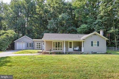 2052 Foxianna Rd, MIDDLETOWN, PA, 17057-4217 | Card Image