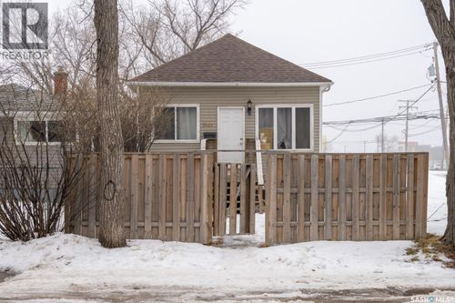 1447 Rae St, Regina, SK, S4T2C6 | Card Image