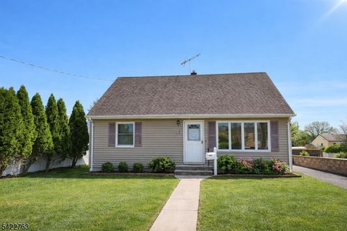 116 Riverdale Rd, Pompton Lakes, NJ, 07442-1522 | Card Image