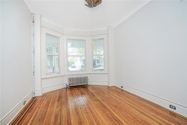 335 18 Th St, Home with 9 bedrooms, 2 bathrooms and null parking in Brooklyn NY | Image 27