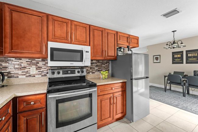 1528 Singletary Ave, House other with 4 bedrooms, 2 bathrooms and null parking in Pahokee FL | Image 9