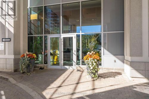 901-16 Brookers Lane, Etobicoke, ON, M8V0A5 | Card Image