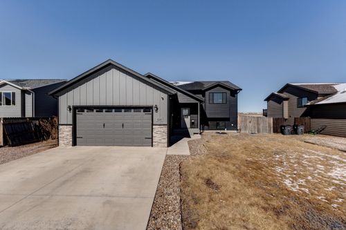 520 Bull Run Dr, Box Elder, SD, 57719-1804 | Card Image