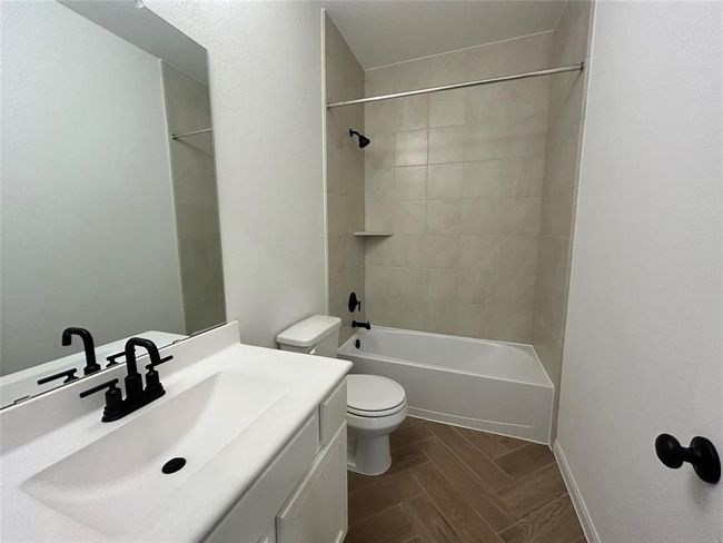 3602 Cardinal Pointe Dr, House other with 3 bedrooms, 2 bathrooms and 2 parking in Angleton TX | Image 9
