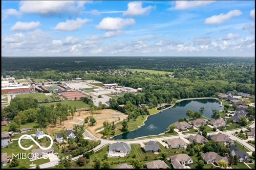 4867 Lakeview Dr, Greenwood, IN, 46143-9384 | Card Image