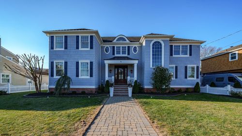 76 Walnut Rd, Ocean City, NJ, 08226-2649 | Card Image