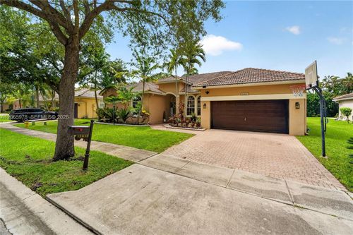 12617 Nw 23rd St, Pembroke Pines, FL, 33028-2542 | Card Image