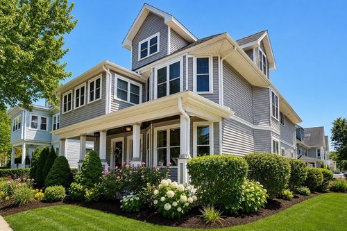 256-256 Watertown St, Newton, MA, 02458-1346 | Card Image