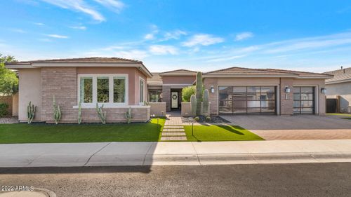 2855 E Los Gatos Dr, Phoenix, AZ, 85050-8271 | Card Image