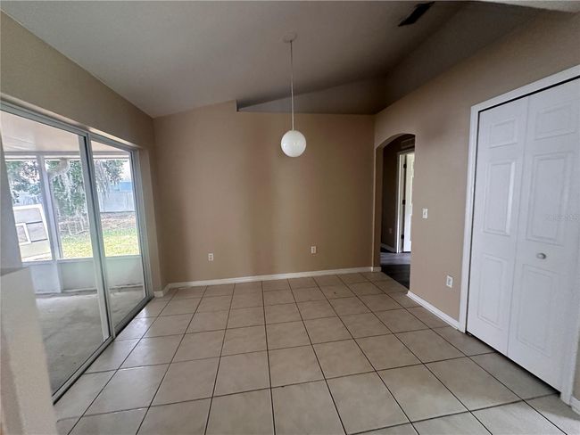 4617 Se 27 Th St, House other with 4 bedrooms, 2 bathrooms and null parking in OCALA FL | Image 6