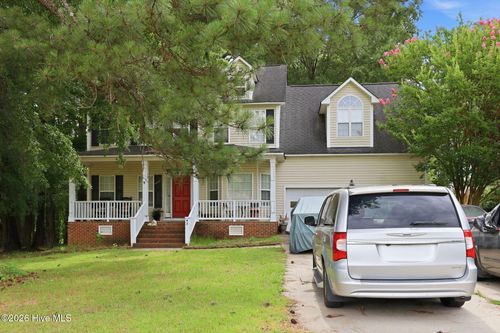 42 Carlton St, Clayton, NC, 27520-3704 | Card Image